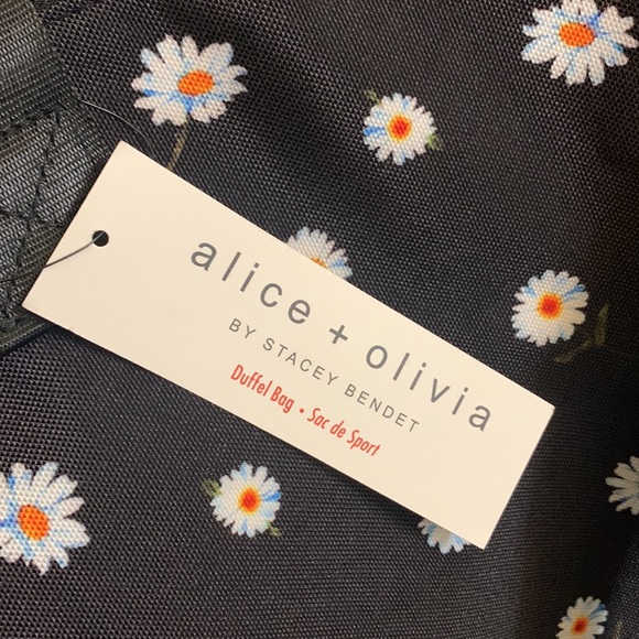ALICE & OLIVIA duffel bag daisy print on black zip top adjustable strap NWT - Picture 3 of 14